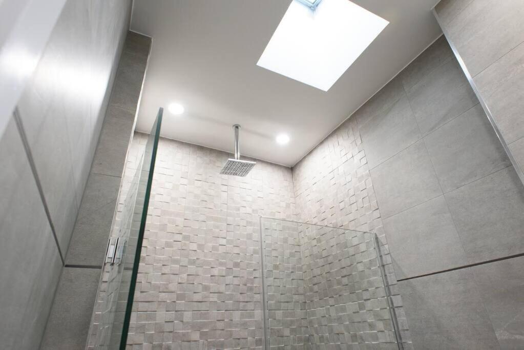 Appartamento 78-4d Quality 1br W&d Skylight By Park