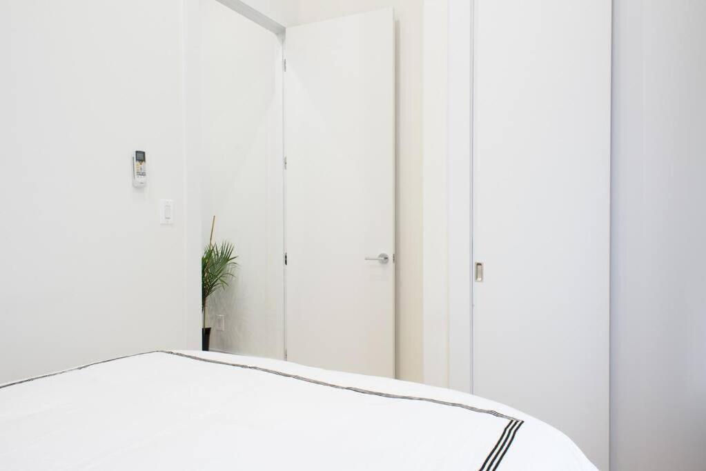 78-4d Quality 1br W&d Skylight By Park *